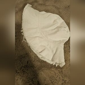 White Frayed Edge Bucket Hat